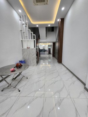 mt nguyễn văn đậu,4x23m, nhà mới, 1tr, 4l, st, hợp mở vp, cty, homestay, chdv cao cấp...