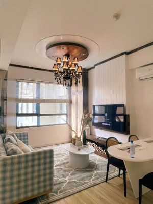 chủ cần bán căn hộ masteri thảo điền để lại nội thất. lh: 