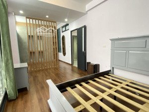 hiếm! nhà dân xây chắc chắn trung tâm việt hưng ngõ thông, ở ngay, giá tốt