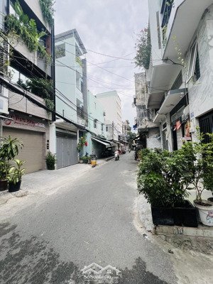 bán nhà đường khuông việt, cách đầm sen 2p, 62m2, 2 tầng, 6.2 tỷ, bán nha chia tài sản