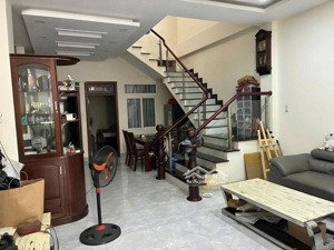 bán nhà mặt tiền đường trương thị kiến - vĩnh hoà - cách biển 700m , đường nhựa 13 m. giá 7.5 tỷ