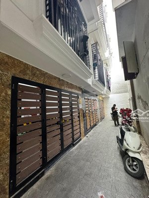 ccmn - 8t thang máy - 50m - 16tỷ - 13p full nội thất - dòng tiền hơn 1tỷ/năm - 30m ra phố chính