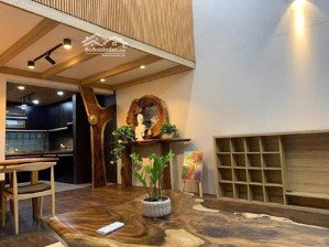 bán nhà sát công viên hồ đền lừ, hai mặt ngõ, 10m ra ô tô tránh, sẵn nội thất ở luôn giá hơn 15 tỷ