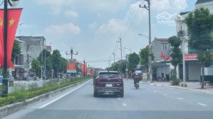 tôi bán cắt lỗ đất gần tỉnh lộ 416 100m2 full thổ mặt tiền 5,5m sẵn sổ ô tô tránh 1,8ty gần qh sun