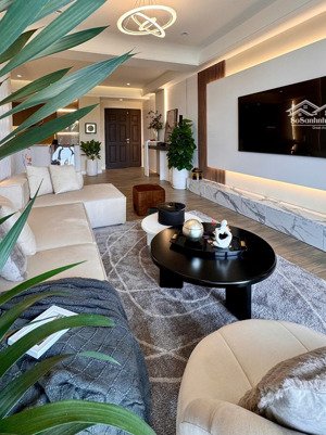 bán căn hộ garden plaza 2 phú mỹ hưng dt 141m2 giá 17 tỷ (sổ hồng)