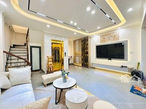 hàng hiếm - siêu phẩm đống đa - oto đỗ cửa - chốt nhanh không hết