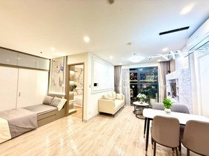 bán nhanh căn hộ 1 ngủ+ , diện tích 48m2 , gía chỉ 3.4 tỷ thu về