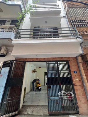 hàng hiếm tại hoàng văn thái, 13,8 tỷ, 45m2, 3pn, 3wc, 4 tầng ô tô vào nhà lh: 