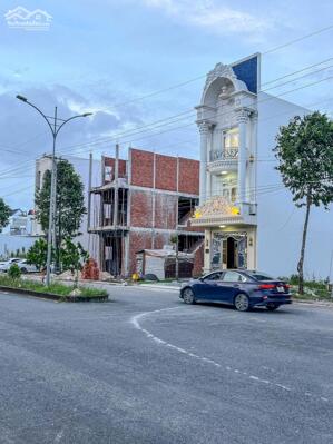 BÁN NHÀ 2Lầu - TRỤC CHÍNH - HỒNG LOAN️Mặt Tiền KDoanh, VPCTy, hoặc ở Sang trọng