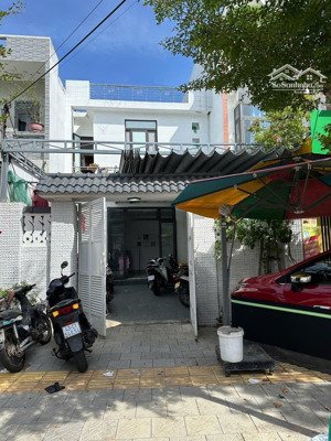 bán gấp nhà đường võ duy ninh, gần chợ và gần biển. đang có 9 phòng cho thuê 25tr/tháng