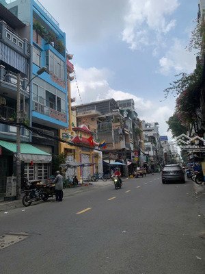 bán nhà góc 2 mặt tiền ngô quyền, quận 10, dt: 4.1x12.5m, cn: 50m2, trệt 2 lầu, giá bán chỉ 17 tỷ