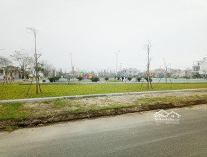 bán rẻ đất biển tân trà đường nguyễn bá ngọc kẹp cống 3 mặt thoáng gần võ quý huân 4,2 tỷ/100m