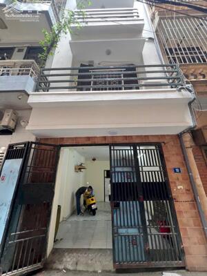 Bán nhà phố Hoàng Văn Thái, nhà 4 tầng ô tô đỗ cửa