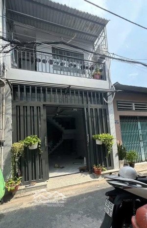 nhà 1 trệt 1 lầu ngay chợ bình chánh 88m2 - khu dân cư hiện hữa thoáng mát