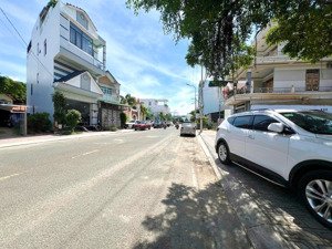 bán lô đất siêu đẹp mặt tiền 12m ngang đường bà triệu, tt vạn giã, dt 203 m2, giá 6 tỷ