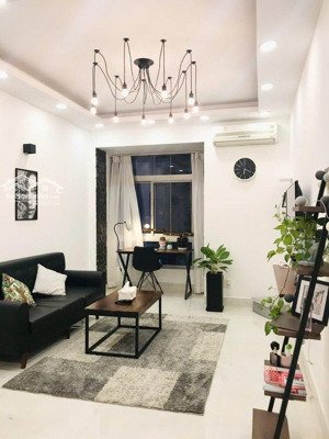 chỉ từ 11tr/tháng - cho thuê căn hộ sky garden 2-3 phòng ngủ - miễn phí gửi xe, phí quản lý siêu rẻ