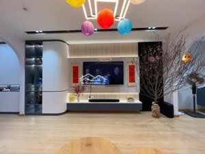 chính chủ bán ch 103m2, 3n2vs, ban công nam view hồ - giá 8,2 tỷ tại eco lake view - lh 