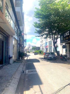 bán nhà trần thái tông 91 m 2 tầng hẻm 5 m 7 tỷ xíu