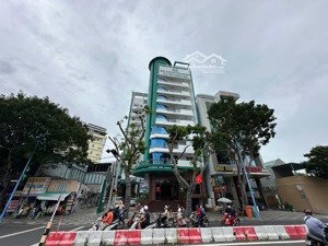 chính chủ cho thuê mặt bằng siêu đẹp ngay hoàng hoa thám 150m ra biển, có bãi xe kế võ thị sáu