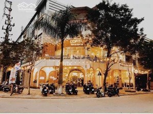 cho thuê mbkd phố nguyễn xiển, dt 120m2, lô góc đẹp, giá thuê 55tr/tháng