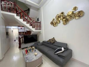 CHÍNH CHỦ BÁN NHÀ 3 TẦNG LỆCH – NGÕ Ô TÔ ĐƯỜNG NGUYỄN VĂN CỪ, TRUNG TÂM THÀNH PHỐ