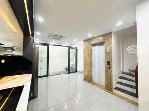 nhà siêu hiếm, ngay mặt phố ngô gia tự, 6tầng thag máy xịn x 6 ngủ ở sướng