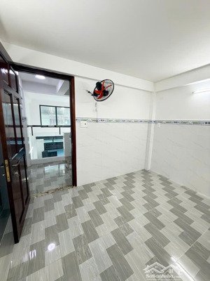 nhà bán tân bình giáp quận 10 khu lữ gia âu cơ 5 tầng 39m chỉ 6.4 tỷ