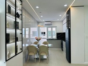 bán nhanh căn hộ mường thanh viễn triều dt 59m2 2pn, view biển, có nội thất, giá tốt chỉ 3tỷ280tr