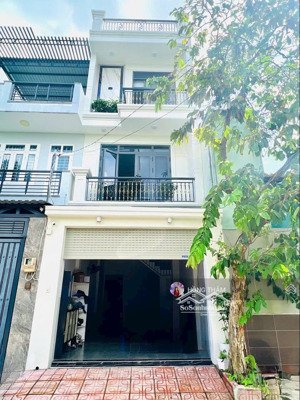 bán nhà chính chủ đường 6 gần vinhomes grand park - giá chỉ 5.8 tỷ lh thắm