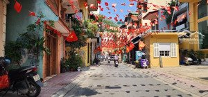 phố cổ ngọc lâm 10 tầng thang máy 26 phòng khép kín kinh doanh dòng tiền 100 triệu/tháng