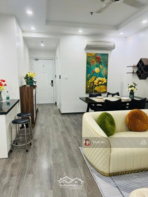 bán căn 2 ngủ t8-06 full đồ đẹp, 83m² ban công nam thoáng mát quanh năm, giá 9.78 tỷ