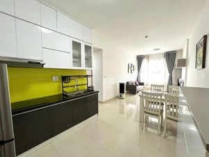 cho thuê căn hộ citi soho 2pn,2wc full nội thất 8tr/tháng cọc 1 tháng