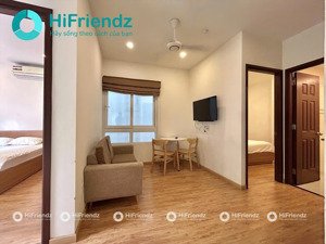 cho thuê 2pn gần đi bộ sân bay - nhà thang máy hầm xe - cách công viên hoàng văn thụ 10 phút