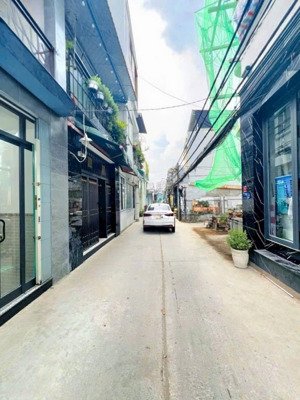 bán nhà, q7, phường phú mỹ, huỳnh tấn phát, 3,4m x 11m nhà 1 lầu 3pn, giá 4,25 tỷ.