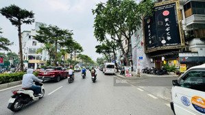 bán nhà chính chủ đào tấn dt 47m2, lô góc 2 mặt tiền, cách mặt phố 10m, ngõ thông