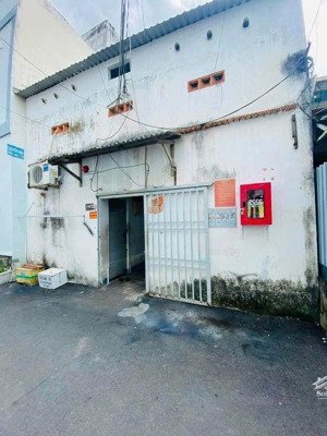 nhà cấp 4, đường thống nhất p11, 6,5x20m, đất vuông vức, tiện xây mới, giá 10,6tỷ tl