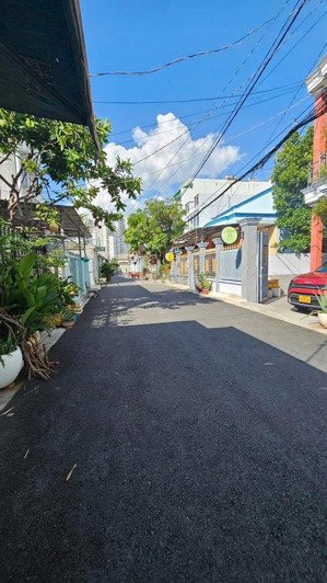 chỉ hơn 6 tỷ, sở hữu lô đất 110m2 (8 x 14) xây nhà hay chdv, đường lê văn lương sát lotte quận 7