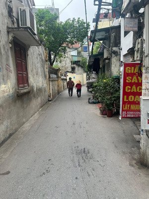 hiếm! lô đất đẹp định công 100m ngõ thông, cách phố 20m xây ở hoặc chdv cực đẹp! giá đầu tư