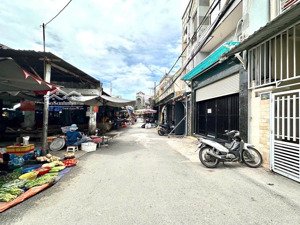bán gấp nhà 3 tầng, quang trung , p8, go vấp, hẻm 7m, tại chợ an hội, dt 4x15m, chỉ 7,8 tỷ, còn tl
