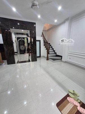 giá tốt bất ngờ! nhà mới ngọc khánh thông đê la thành, ngõ nông, nhà mới, full nt, 6t thang máy