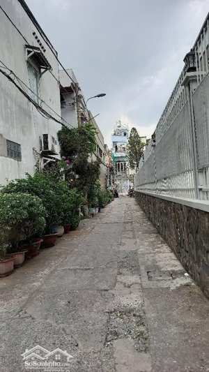 siêu phẩm gò vấp 69.3 m2 hẻm xe hơi sát nhà - hiếm khu vực