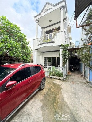 bán nhà mặt tiền kha vạn cân , phường hiệp bình chánh 200m2- giá chỉ 9,5 tỷ quá rẻ