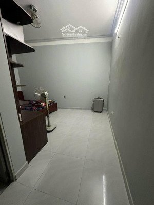 gần bv 175-cv gia định-nhà đẹp ở ngay-72m2-ngang 5m-3 tầng-4pn-nguyễn văn công p3 gv-chỉ 7tỷ4 tl