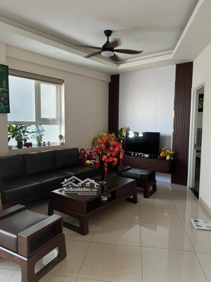 cho thuê căn 3pn 2wc 96m2 đầy đủ nội thất mới đẹp nhà đang trống vào ở được liền có chỗ đậu ô tô