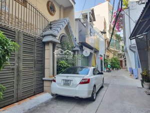 xe hơi đậu cửa! đẹp nhất đường lê văn sỹ (dt: 6x15m vuông vức) xây dựng mới 5 tầng. chỉ 12,5 tỷ tl