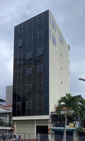 toà nhà 7 tầng mt đường nguyễn văn linh quận 7 - thu nhập 250 tr/th giá chỉ 48 tỷ tl