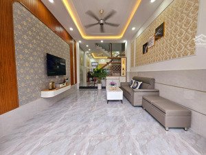 chú nhà cần bán nhà hxh đường thống nhất, p.11, q.gò vấp. 4x14m, 4pn4wc. giảm ngáy 200tr còn 6,9tỷ