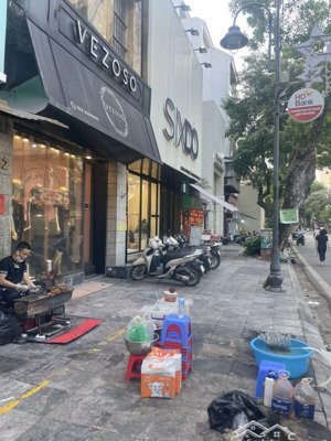 mặt phố bà triệu 2 mặt thoáng mặt tiền khủng 6m kinh doanh đỉnh khuôn đất vuông vắn hiếm