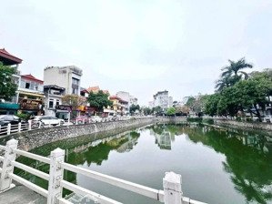 bán đất phố sài đồng long biên: dt 70m2 mt 6,8m.đuờng ôtô thông, ôtô tránh,gía loanh quanh 15tỷ