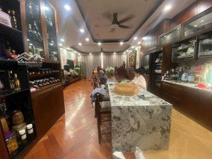 ( chính chủ) tôi cần bán toà bulding, mp trúc bạch, q ba đình, dt 230 m x 11 t, mt 8 m, giá 163 tỷ